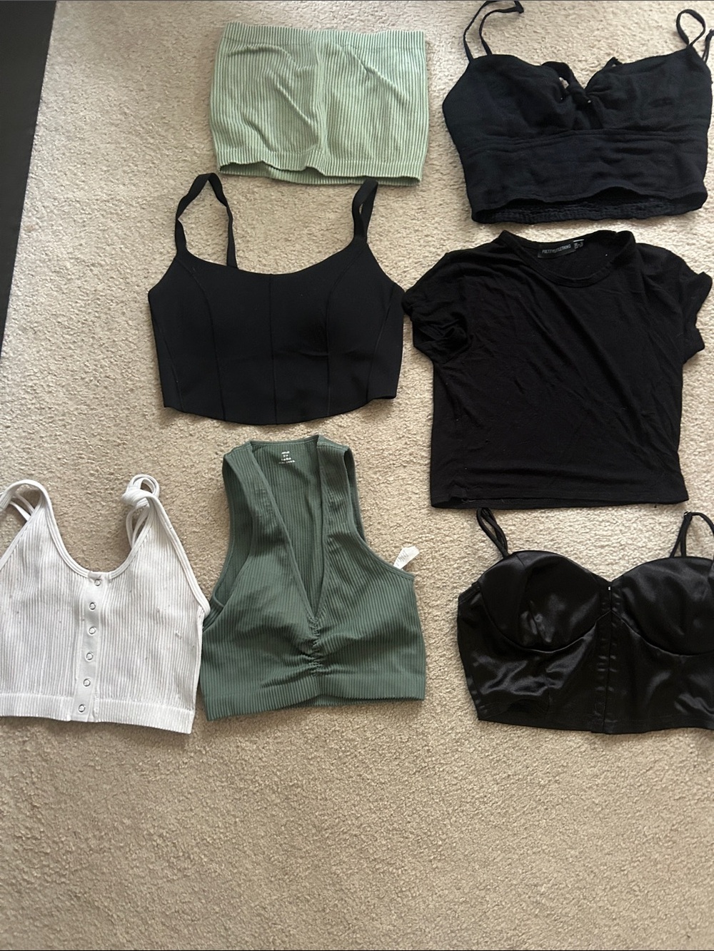 Woman’s small going out top bundle